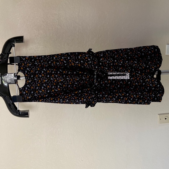 Backless Romper - Picture 1 of 3